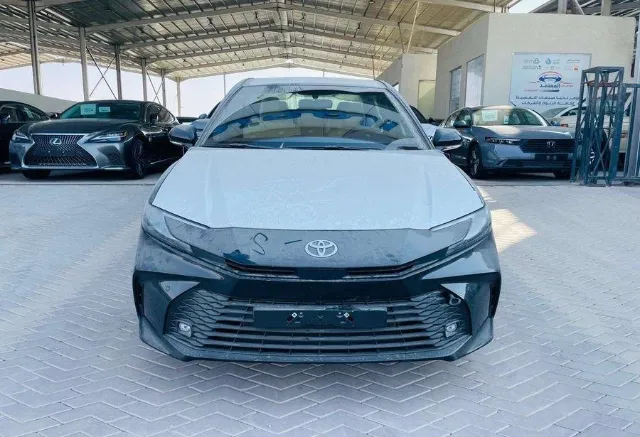 تويوتا · كامري STANDARD 2025 للبيع في الرياض