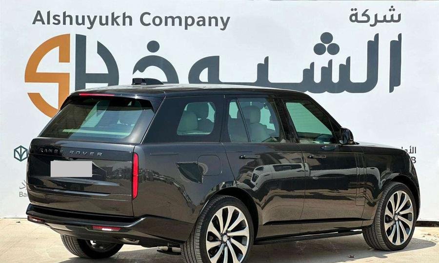 لاندروفر رينج روفر HSE V6 موديل 2025