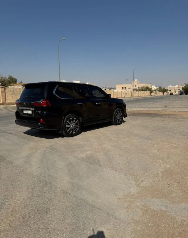 لكزس · ال اكس 570 2021 للبيع في الرياض — ممشى 101,000 كم