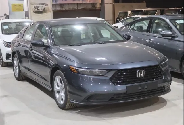 هوندا أكورد STANDARD 2025 للبيع في الرياض