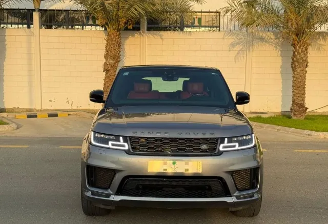 رينج روفر سبورت 2022 للبيع في جدة — ممشى 105,000 كم