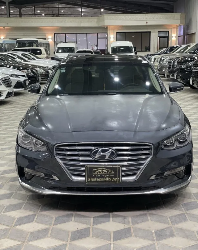 هيونداي · ازيرا STANDARD 2019 للبيع في الرياض — ممشى 80,000 كم