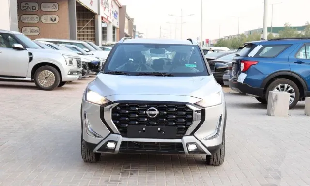 نيسان · ماجنايت STANDARD 2025 للبيع في الرياض — ممشى 100,000 كم